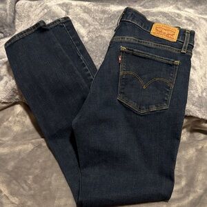 Levi's Women's Skinny Jeans in Dark Blue Denim